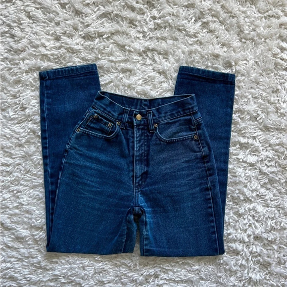 Vintage Dark Wash High Waisted Jeans - Picture 7 of 7